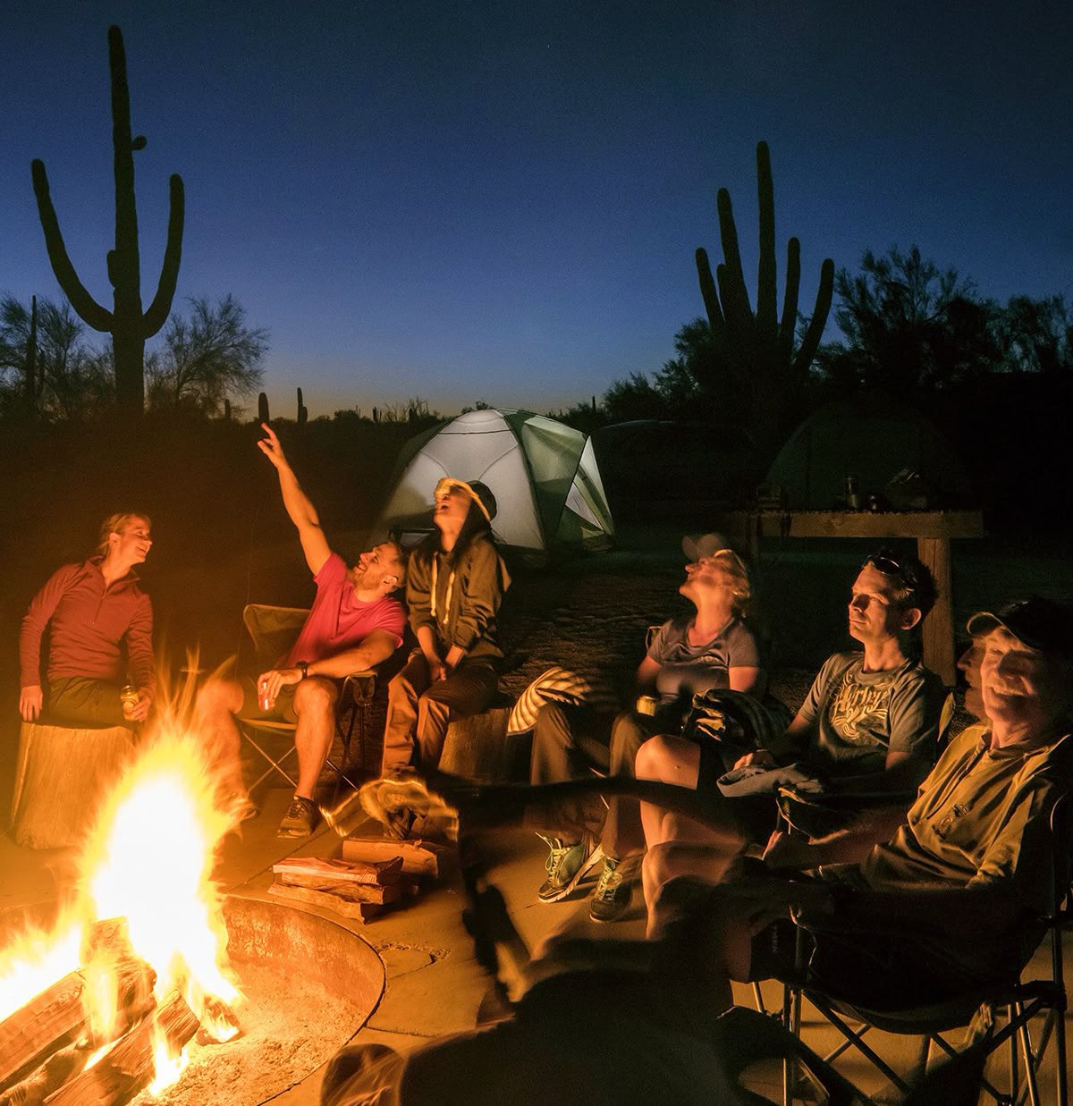 Campfire holiday photo used in the AI geolocation test